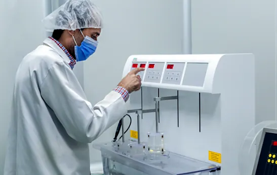 Dissolution tester